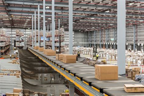warehouse services tt logistics australasia pty  pl contract logistics