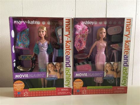 both mary kate and ashley dolls included boxes are in extremely good