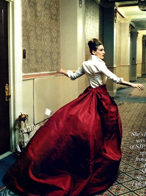 sarah jessica parker by annie leibovitz for vogue us september 2005 fashion photography