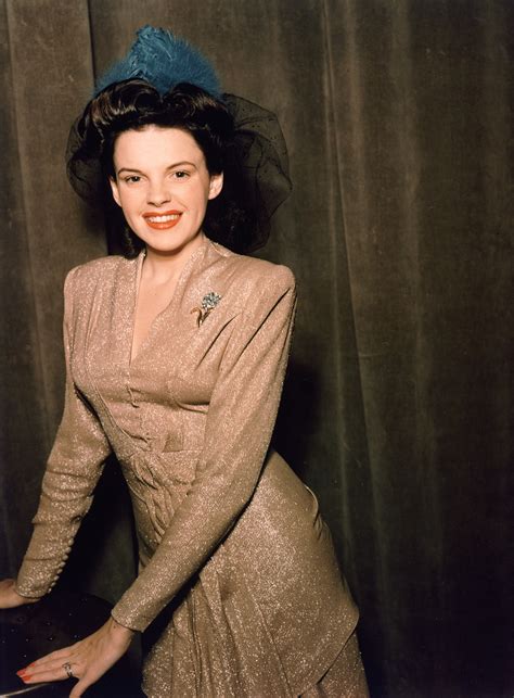 judy garland looking ever so stunning c 1942 meet the beat of my