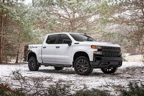 gm officially announces chevrolet silverado electric pickup   km range   assembled