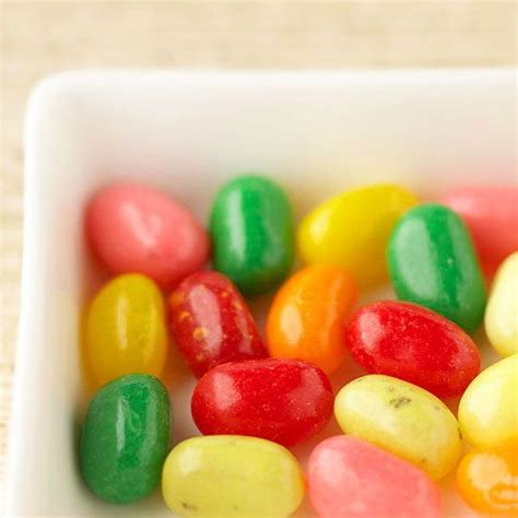 20 Of Our Favorite Sweet Snacks All Under 50 Calories