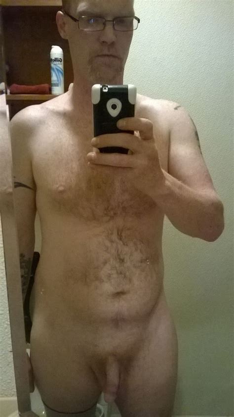 3000812 size large guys nude selfies sexting forum