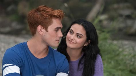 Kj Apa Detailed What S Ahead For Archie Andrews On