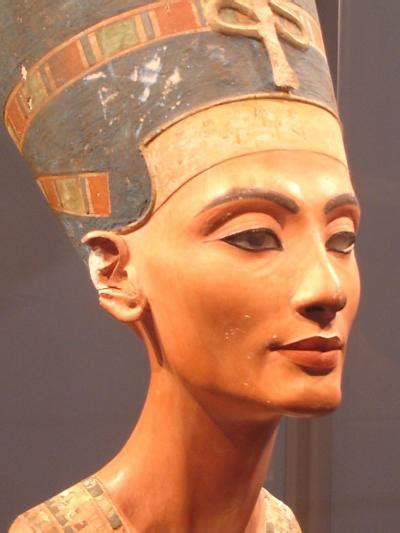 ancient egyptian cosmetics magical makeup may have been medicine for