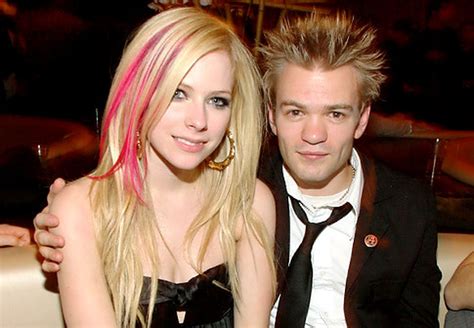 avril lavigne files  divorce  sum  frontman deryck whibley ny daily news