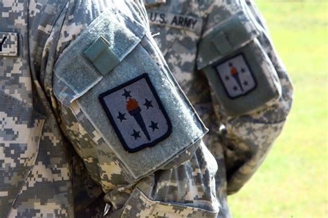 ordnance training detachment dons  patch article  united states army