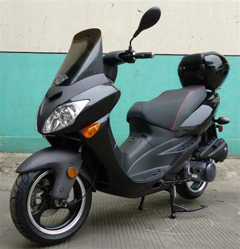 countyimportscom motorcycles scooters roketa cc gas scooter  sale fully automatic