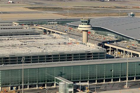 luchthaven barcelona el prat lees meer  dit vliegveld op royal