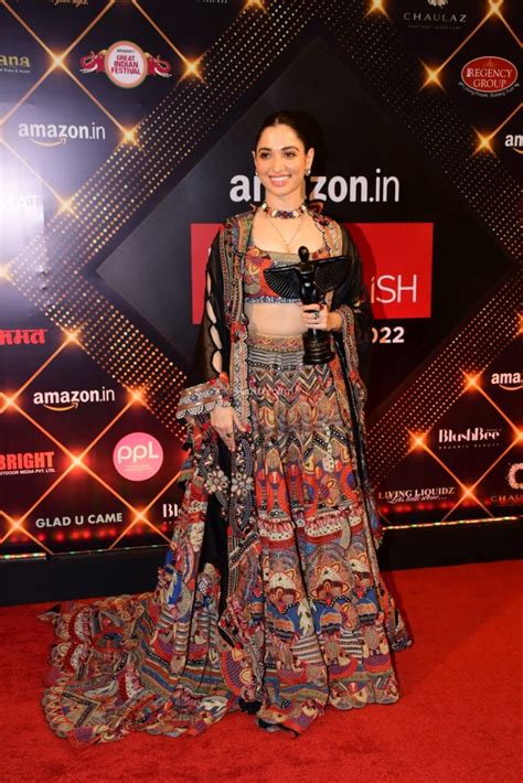 celebs shine  lokmat awards ananya pandey bollywood actresses