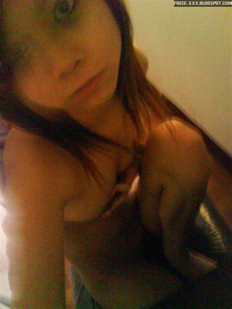 cute topless 18 year old asian girl sleeping nude amateur girls
