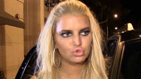 Jessica Simpson Stumbles Out Of Hubby S Birthday Dinner
