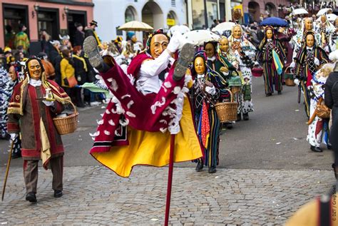 carnaval na alemanha folia seguindo  reno panorama de viagem