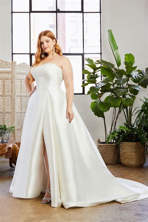 size wedding dresses  casablanca bridal  affordable  gorgeous island