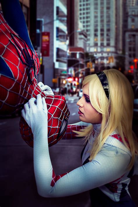 Signed Cosplay Print Spider Gwen And Spider Man Kissing