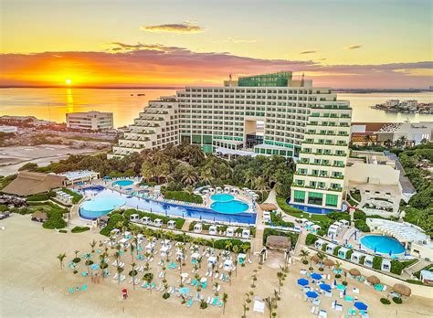 resorts  redefining mexicos  inclusives