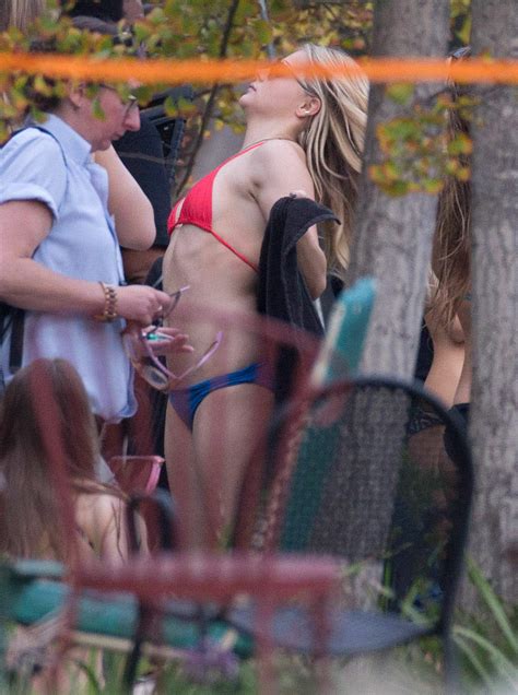 Chloe Grace Moretz Wearing A Bikini On The Set Of