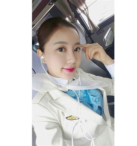 Aneka Pose Cantik Pramugari Korea Di Instagram