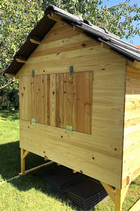 recycled wooden pallets  chicken coop wood pallet