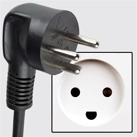 usa power plug vct vp uk  usa plug adapter converts  pin british