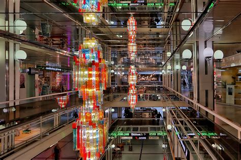 das europa center  berlin foto bild berlin architektur lichter