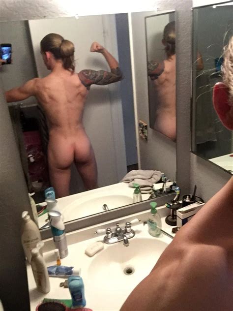 jessamyn duke private naked photos — athlete with tattooed pussy