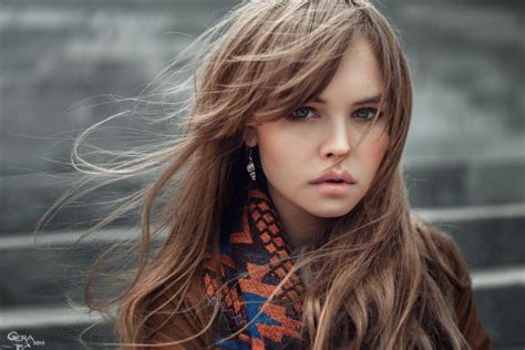 os cabelos esvoaçantes das belas modelos fotografadas por georgy chernyadyev [estou sem