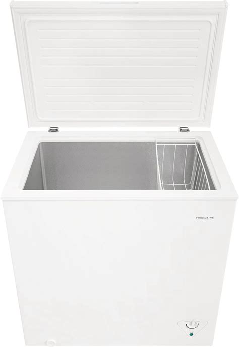 Frigidaire Ffcs0722aw 7 0 Cu Ft White Chest Freezer At Sutherlands