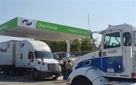 trucking fleets  fuel  clean energys  cng station  houston