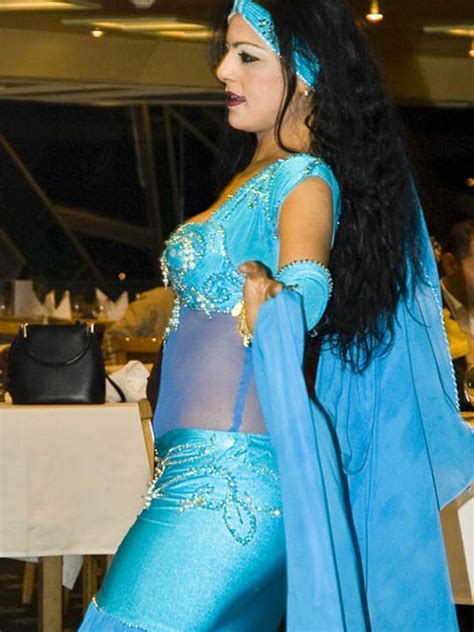 World Sweet Celebrity Hot Arabian Belly Dancer