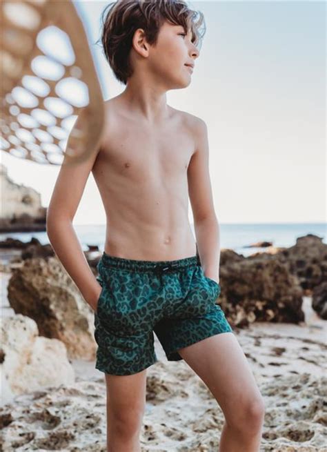 shop nu de nieuwste zwembroeken voor jongens beachlife  collectie
