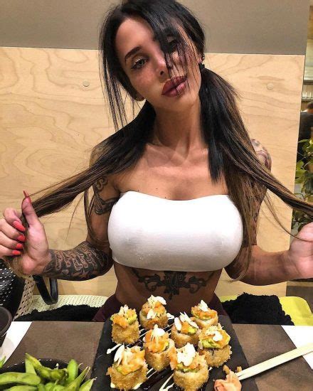 alexis mucci nude looks like a sex robot scandal planet