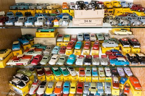 lauthenticite des dinky toys  autres marques de miniatures filrouge automobile