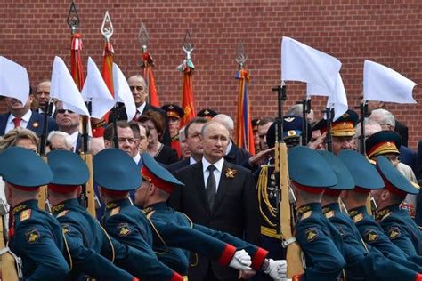 Putin Wants Parades Ahead Of Key Vote Local Officials Arent So Sure