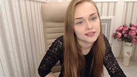 Coy Alice New Webcam Beauty Teases Online