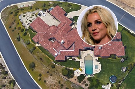 Britney Spears Unloads Thousand Oaks Estate For 7 Million Mansion Global