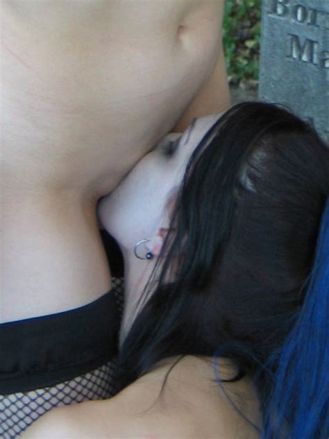 two goth lesbians having sex in a cemetary pichunter
