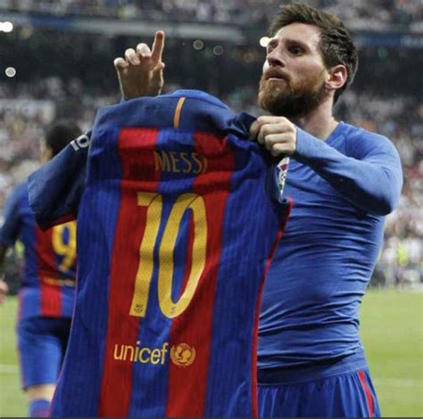 Richarlison Recreates Lionel Messi S Famous El Clasico