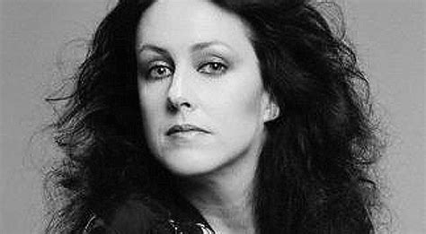 grace slick fires   wake  controversy  trust   doesn