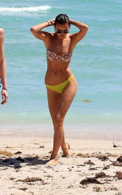 irina shayk hot ass show in a bikini at miami pics ~ pictures