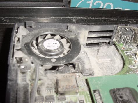 clean  laptop fan       fix repair