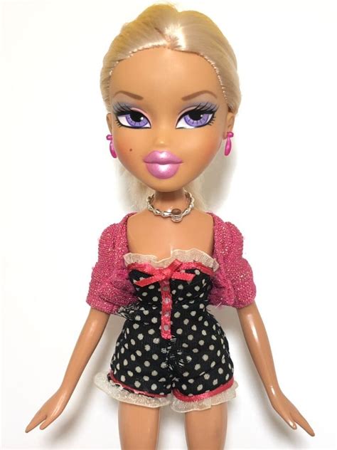 very rare bratz passion 4 fashion dresden doll comes with