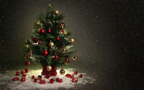 christmas tree hd wallpapers top  christmas tree hd backgrounds wallpaperaccess