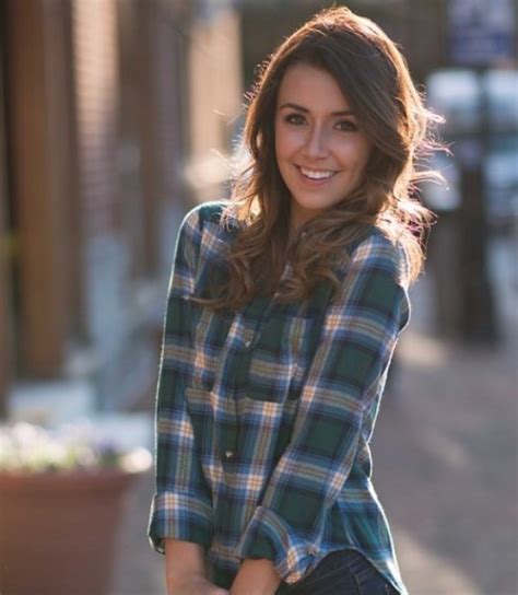 cute girls in flannel thechive
