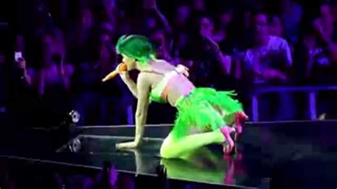 katy perry hot sweet ass shake tits on show and photos compilation sexy youtube