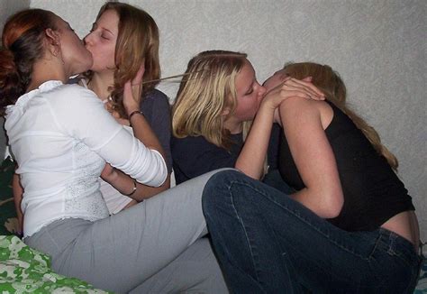 drunk girls kissing naked new porn