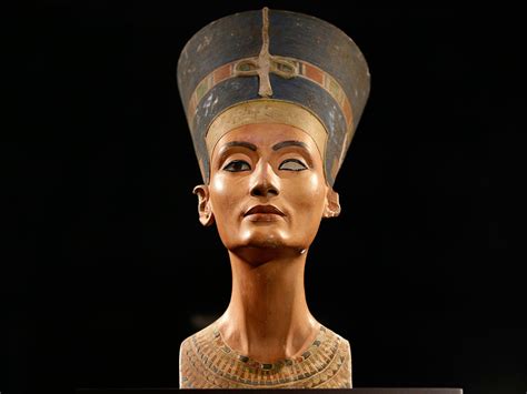 queen nefertiti if the tomb of tutankhamun s mother has been found