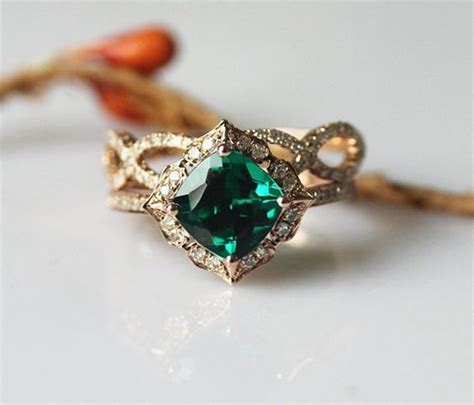 get the look of lindsay lohan s non traditional emerald engagement ring