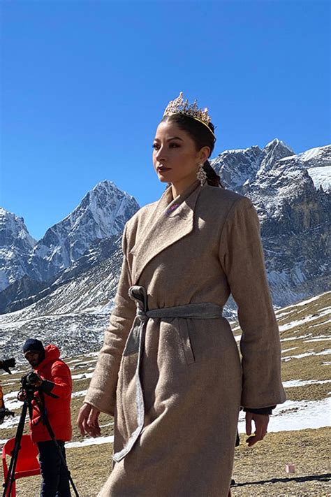 mount everest fashion runway 7 glamour nepal