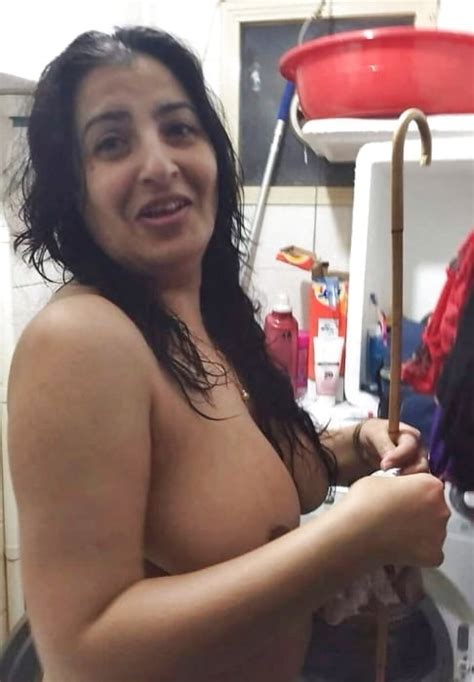 Mature Mom Brunette Olgun Anne Naked Banyo Legs Turk Turkish 11 Pics